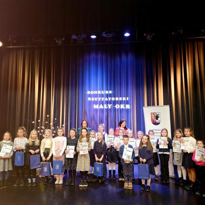 Uczestnicy Konkursu Recytatorskiego Maly OKR klasy 1-3